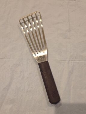 Mercer Culinary Hell's Handle Fish Turner Stainless Steel Heat Resistant Handle